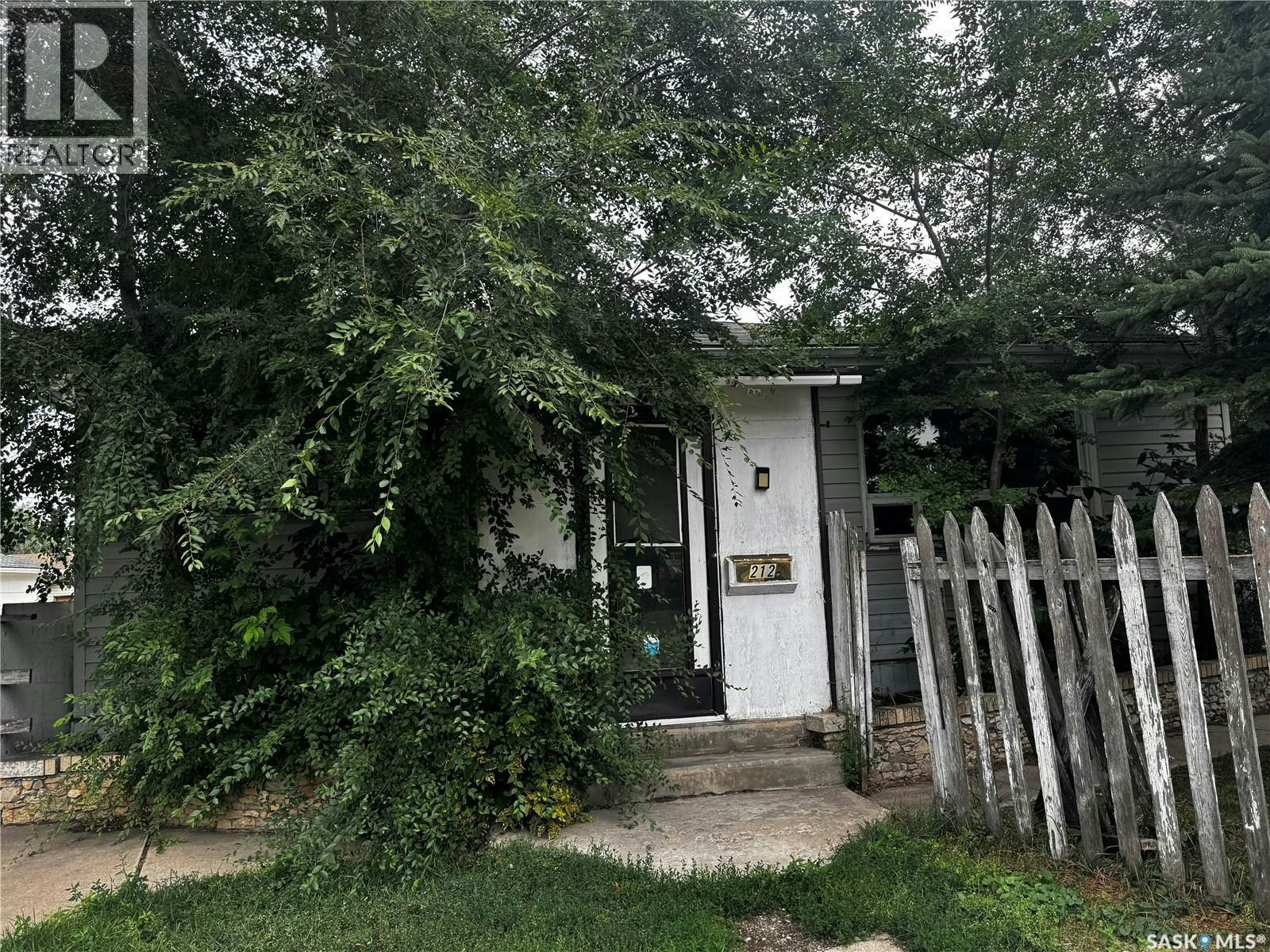 212 T Avenue N, Saskatoon, SK, S7L 3B2