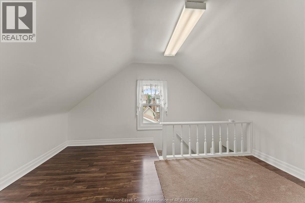 1215 Lincoln Road, Windsor, ON, N8Y 2H9 - 16