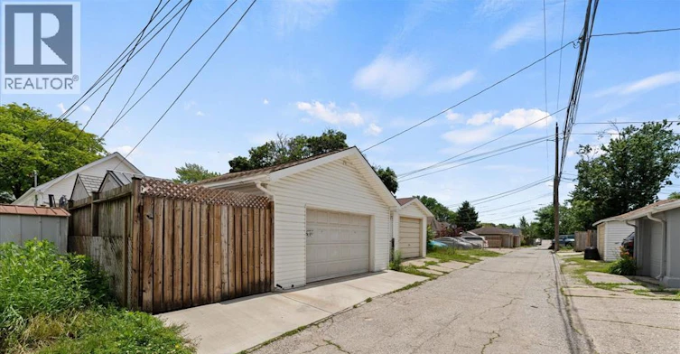 1215 Lincoln Road, Windsor, ON, N8Y 2H9 - 29