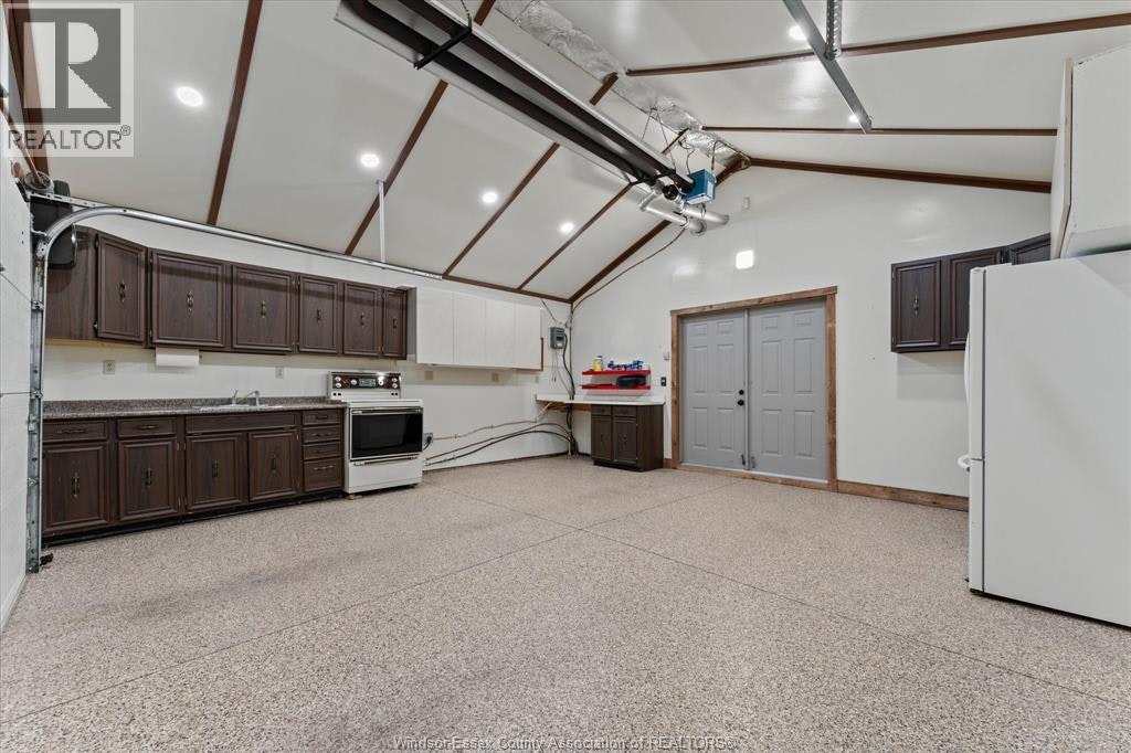 1215 Lincoln Road, Windsor, ON, N8Y 2H9 - 23