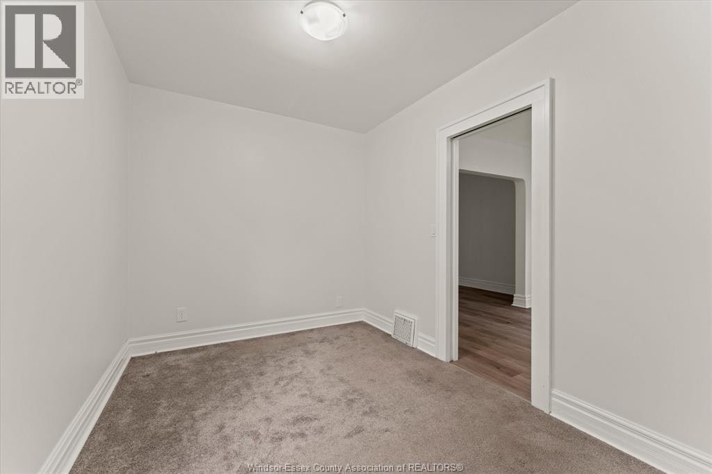 1215 Lincoln Road, Windsor, ON, N8Y 2H9 - 7