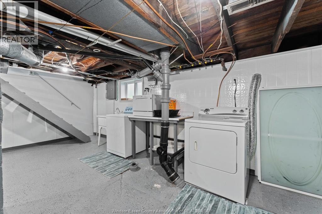 1215 Lincoln Road, Windsor, ON, N8Y 2H9 - 21