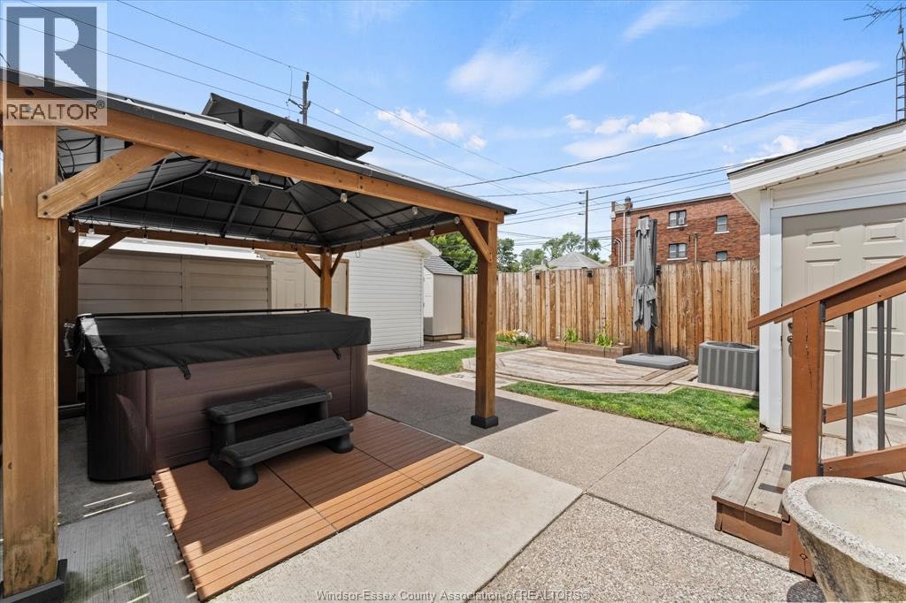 1215 Lincoln Road, Windsor, ON, N8Y 2H9 - 26