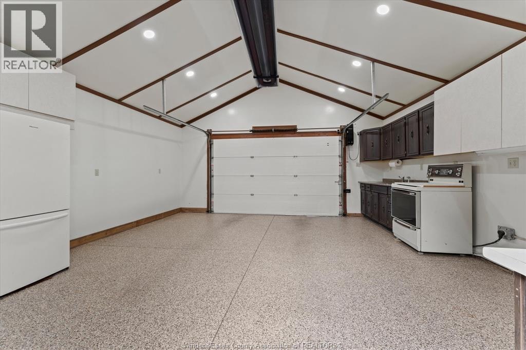 1215 Lincoln Road, Windsor, ON, N8Y 2H9 - 22