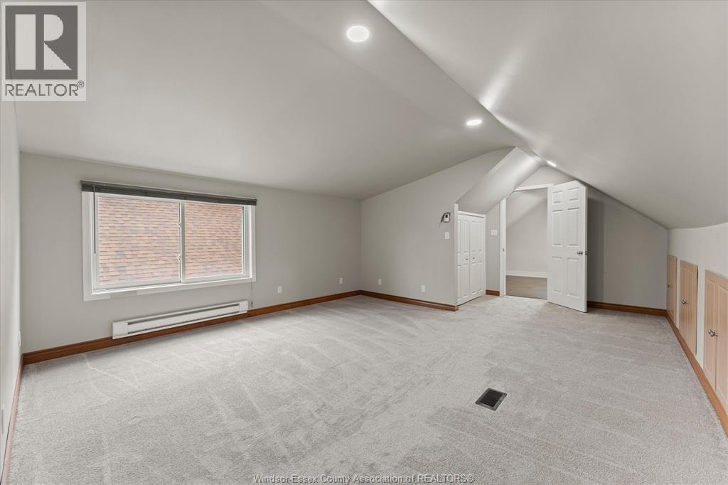 1215 Lincoln Road, Windsor, ON, N8Y 2H9 - 18