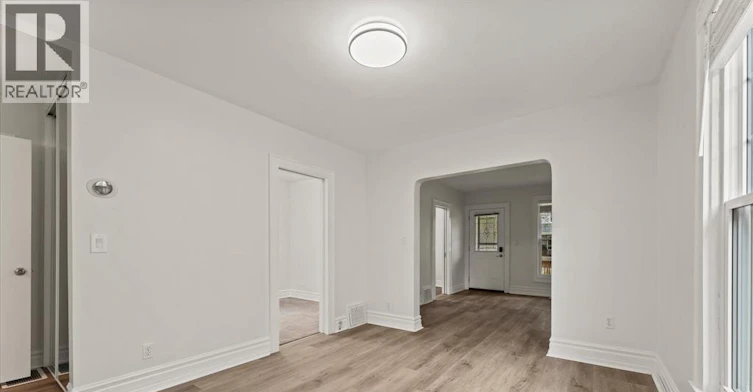 1215 Lincoln Road, Windsor, ON, N8Y 2H9 - 9