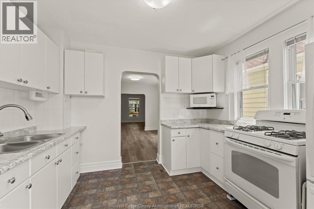 1215 Lincoln Road, Windsor, ON, N8Y 2H9 - 12