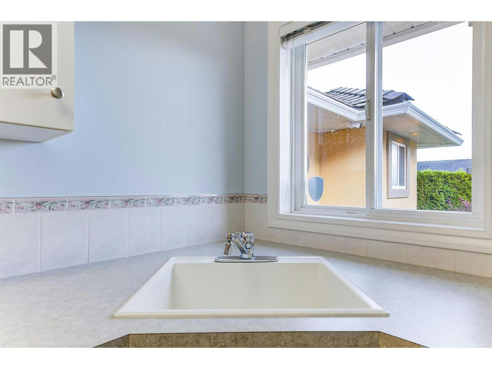 2-3333 Chancellor Place, West Kelowna, BC, V4T 2S9 - 53