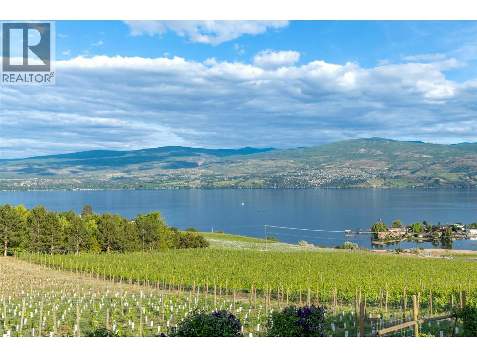 2-3333 Chancellor Place, West Kelowna, BC, V4T 2S9 - 11