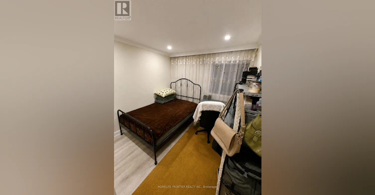 49 Red Robin Way, Toronto, ON, M2R 3K6 - 10