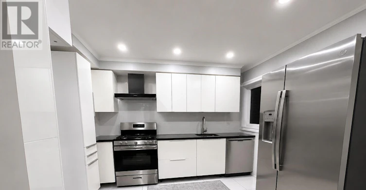 49 Red Robin Way, Toronto, ON, M2R 3K6 - 6