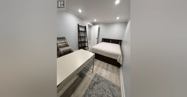 49 Red Robin Way, Toronto, ON, M2R 3K6 - 11