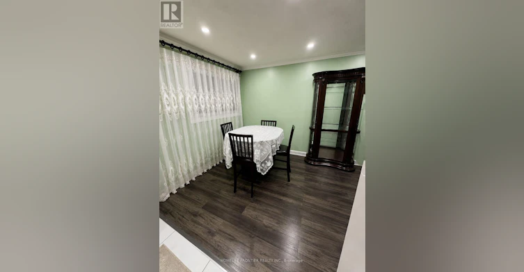 49 Red Robin Way, Toronto, ON, M2R 3K6 - 5