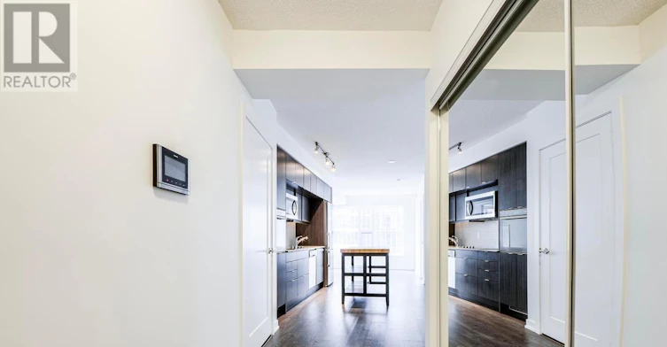 2207-10 York Street, Toronto, ON, M5J 2Z2 - 10