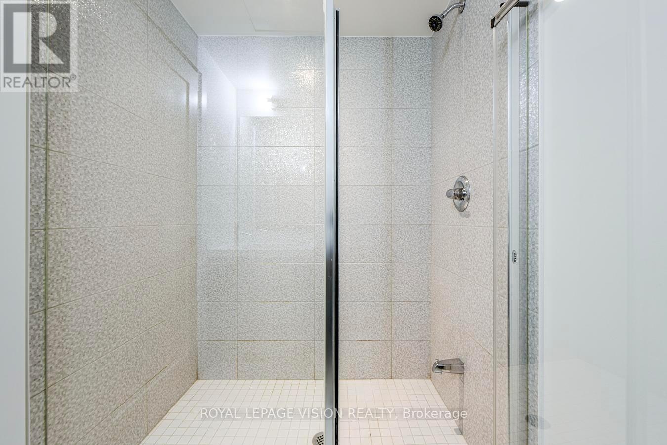 2207-10 York Street, Toronto, ON, M5J 2Z2 - 27