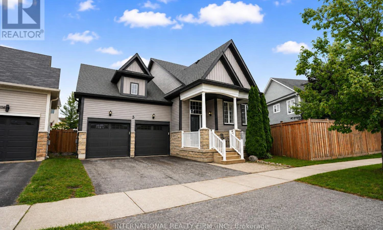 3 Maple Crown Terrace
