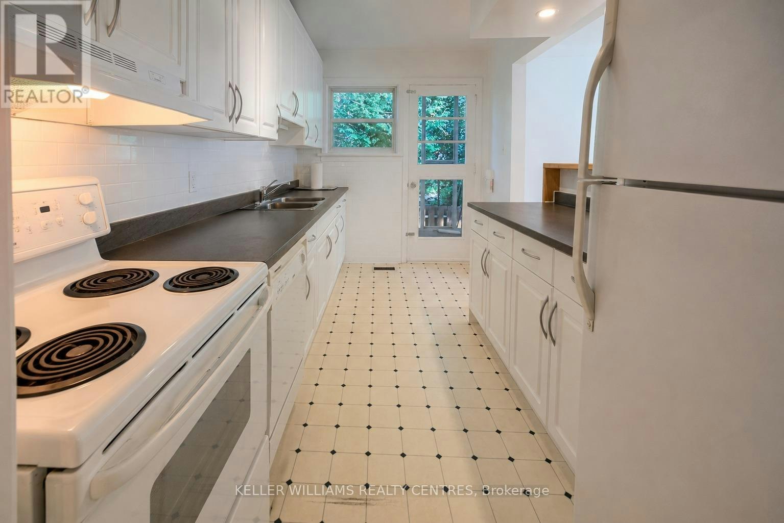 1-964 Bakervale Drive, Ottawa, ON, K1Z 6N5 - 12