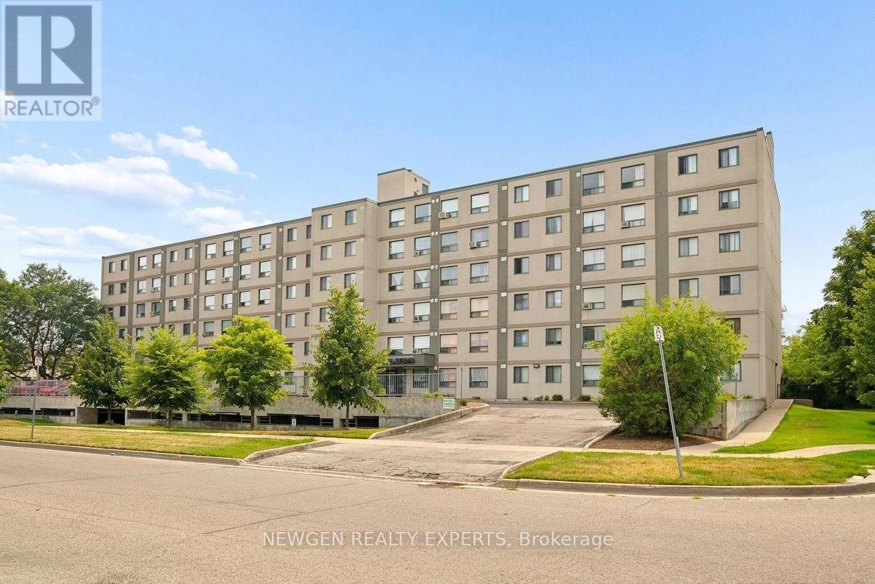 405-18 Holborn Court, Kitchener, ON, N2A 4A1 - 3