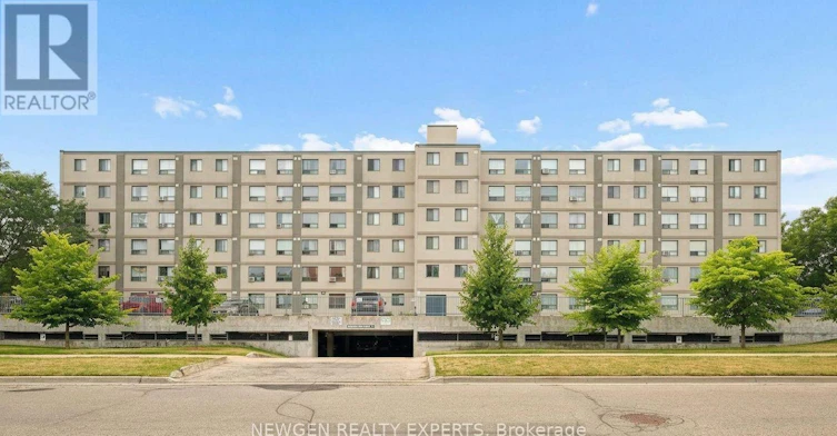 405-18 Holborn Court, Kitchener, ON, N2A 4A1 - 2