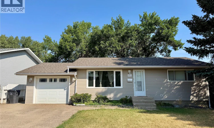 97 Burke Crescent
