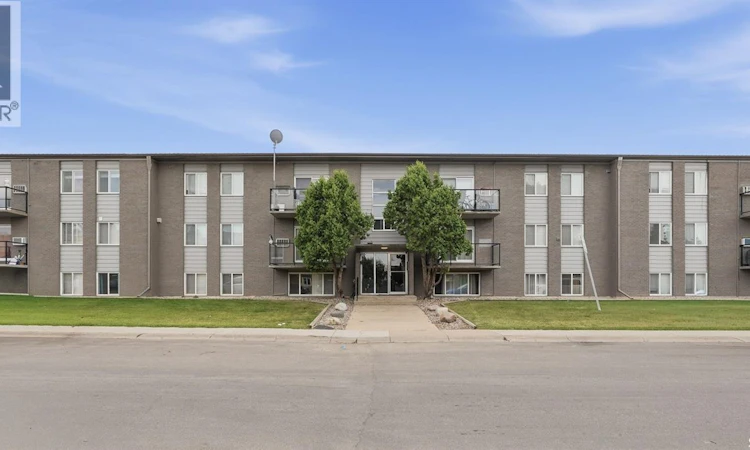 26-2 Summers Place