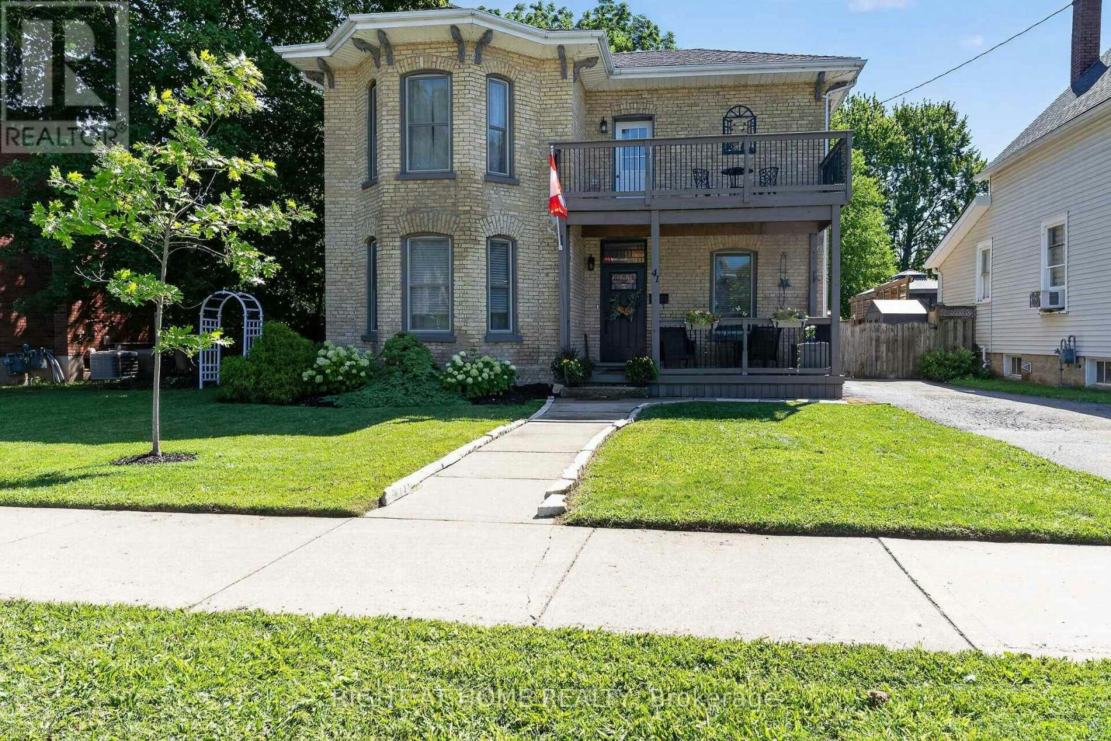 41 Hincks Street, St. Thomas, ON, N5R 3N8