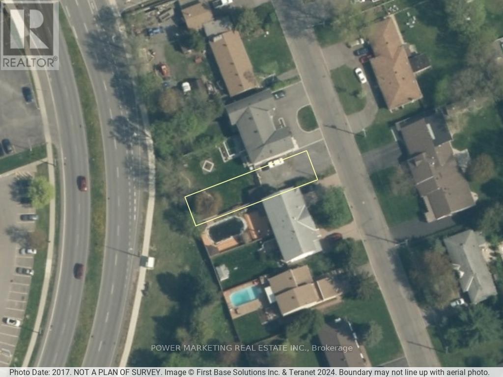 988 Laporte Street, Ottawa, ON, K1J 7B4
