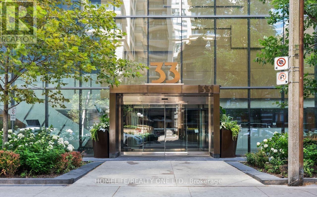 1008-33 Charles Street E, Toronto, ON, M4Y 0A2 - 2