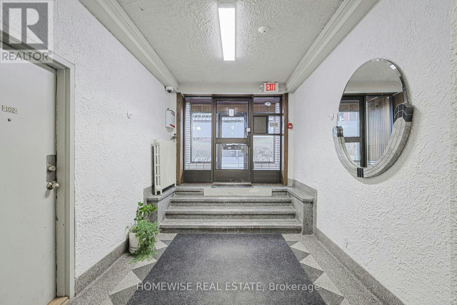 308-33 Maitland Street, Toronto, ON, M4Y 1C8 - 2