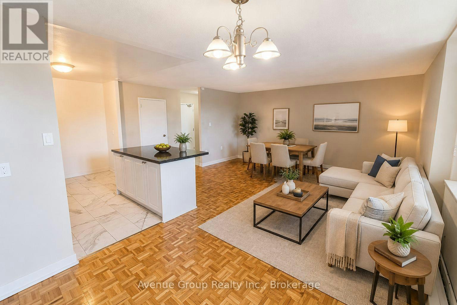 403-3801 Lawrence Avenue E, Toronto, ON, M1G 1R3 - 3