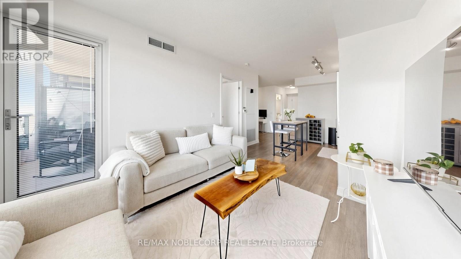 2010-20 Thomas Riley Road, Toronto, ON, M9B 1B5