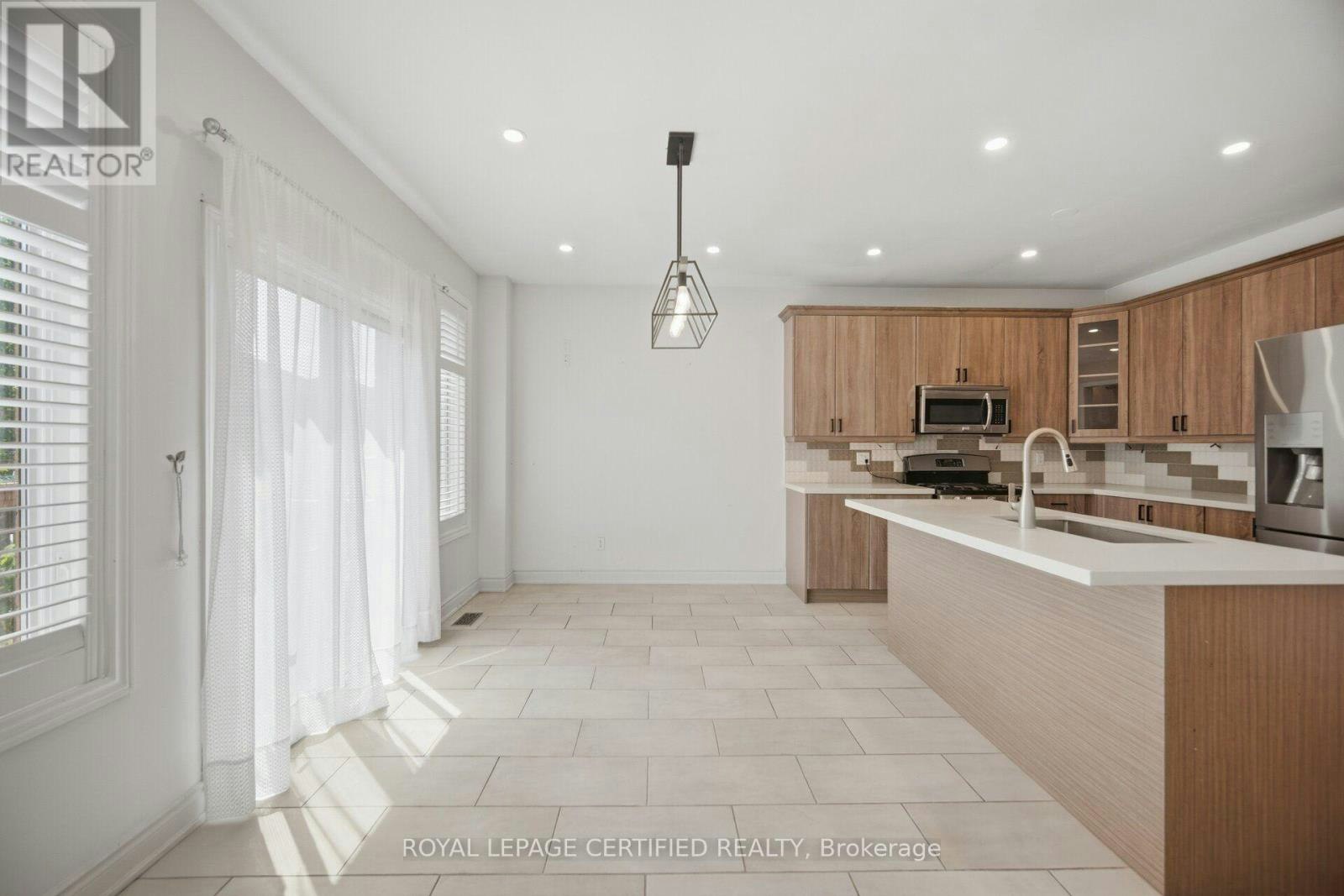 426 Black Drive, Milton, ON, L9T 6S1 - 10