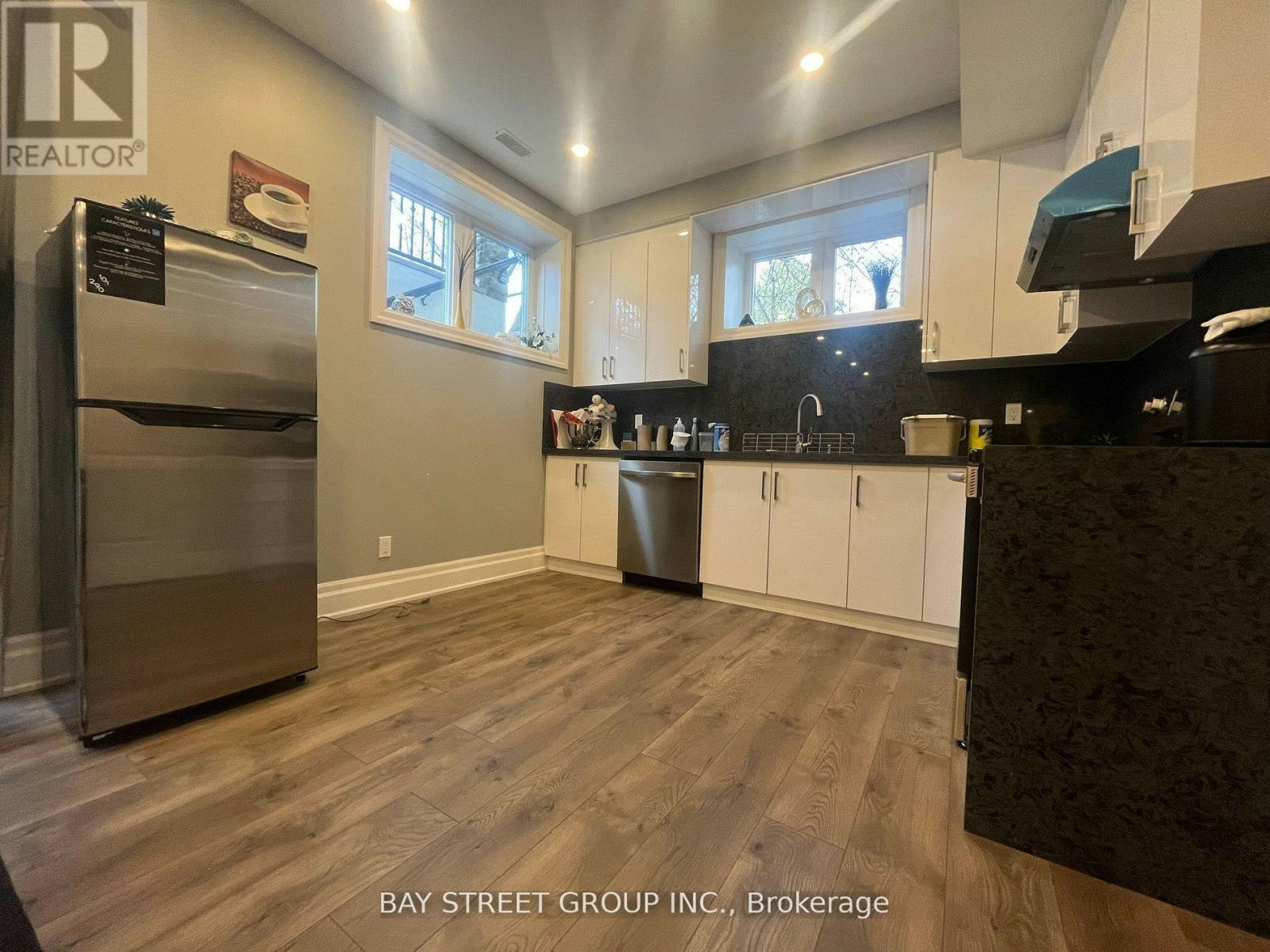 LOWER-1243 Bridge Road, Oakville, ON, L6L 2C3