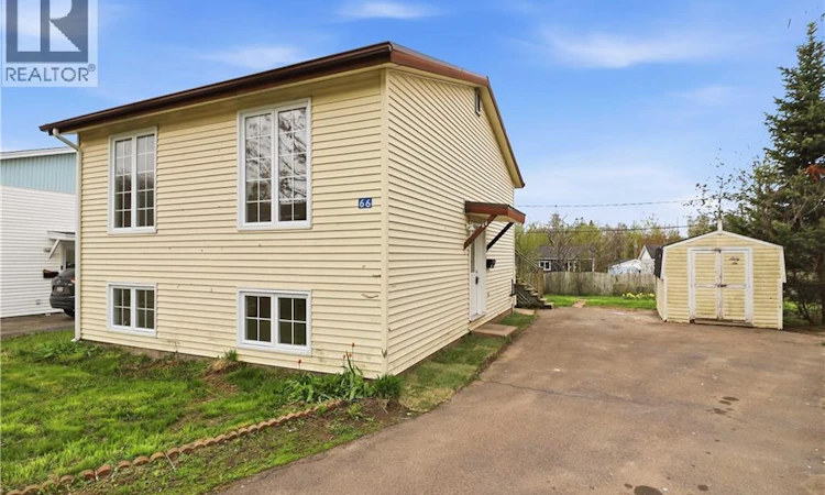 66 Braeburn Crescent