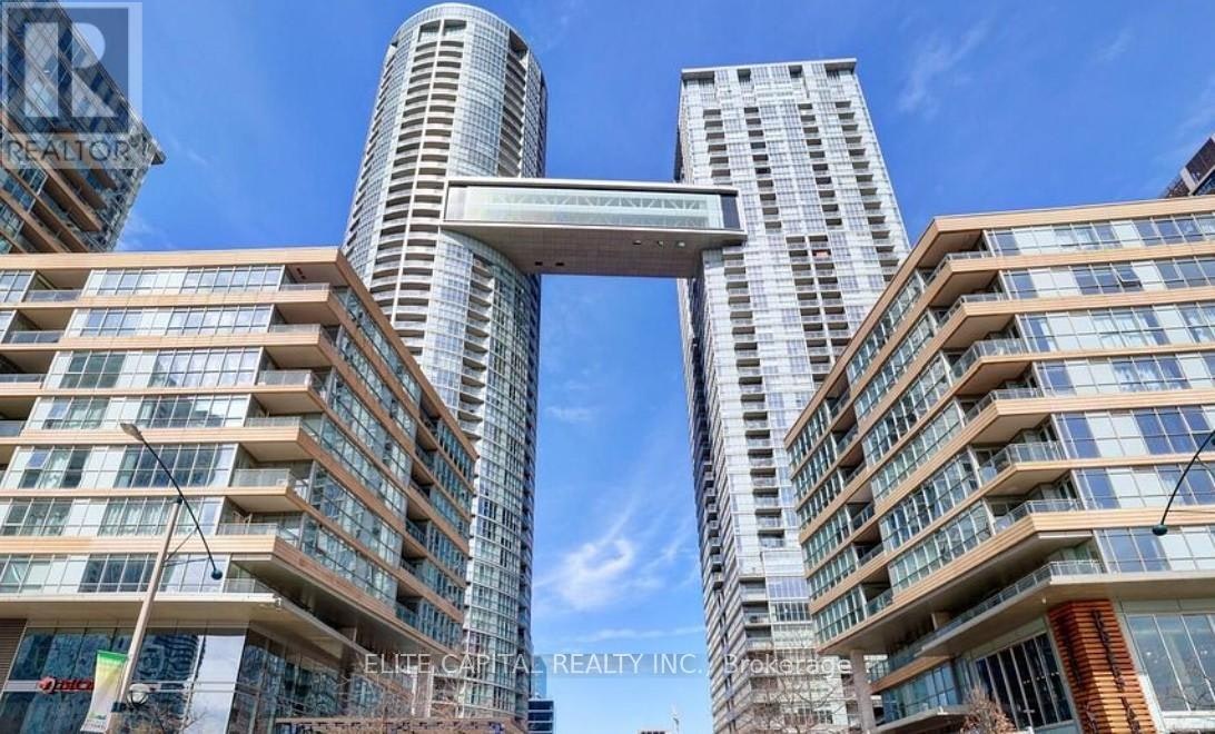 3610-21 Iceboat Terrace, Toronto, ON, M5V 4A9