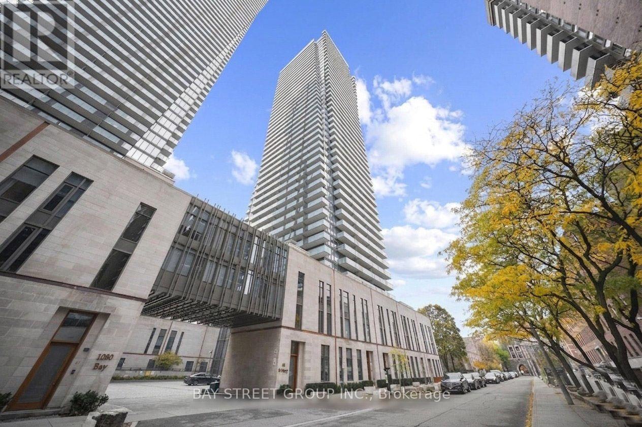 2910-65 St Mary Street, Toronto, ON, M5S 0A6