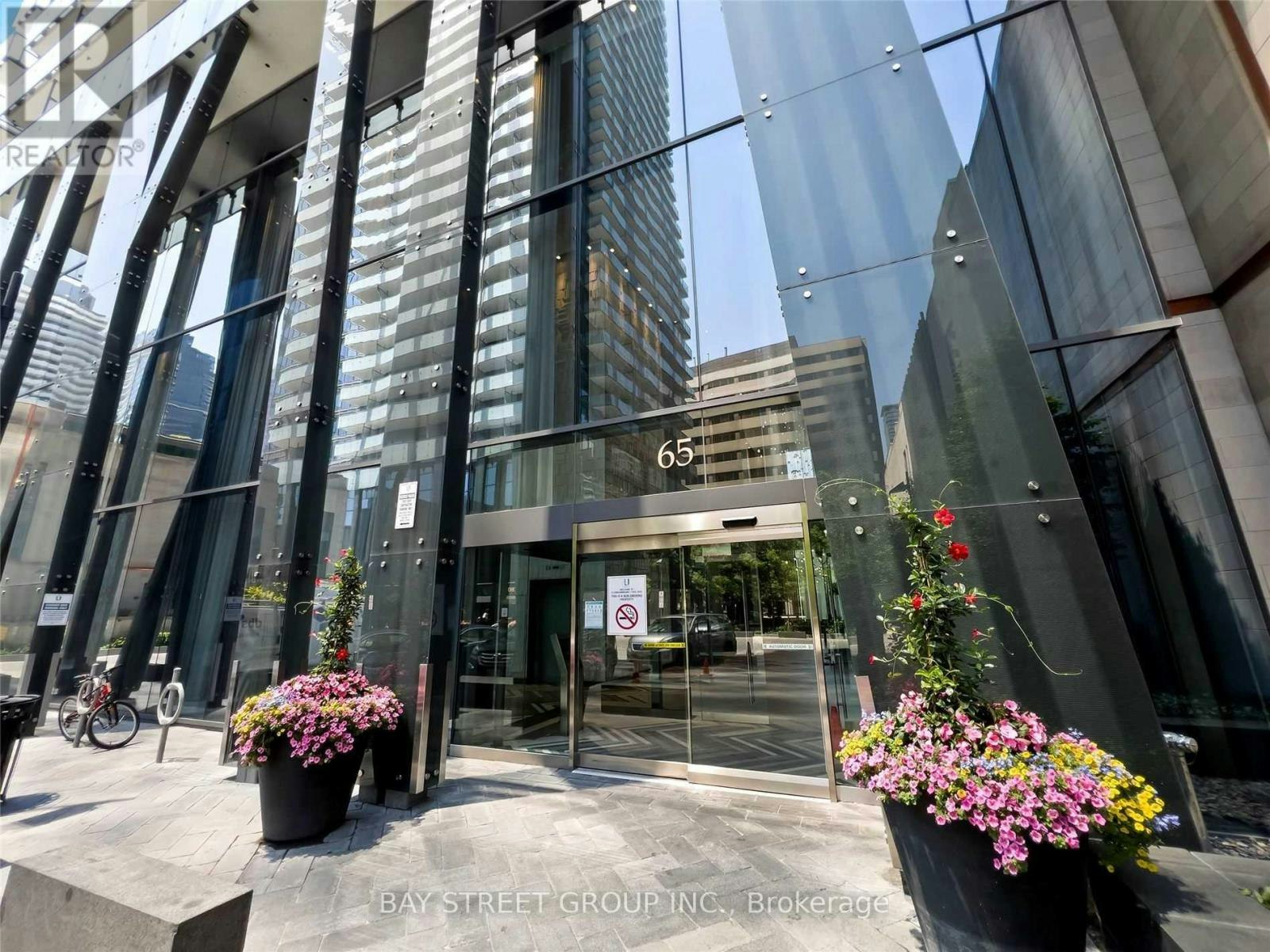 2910-65 St Mary Street, Toronto, ON, M5S 0A6 - 14