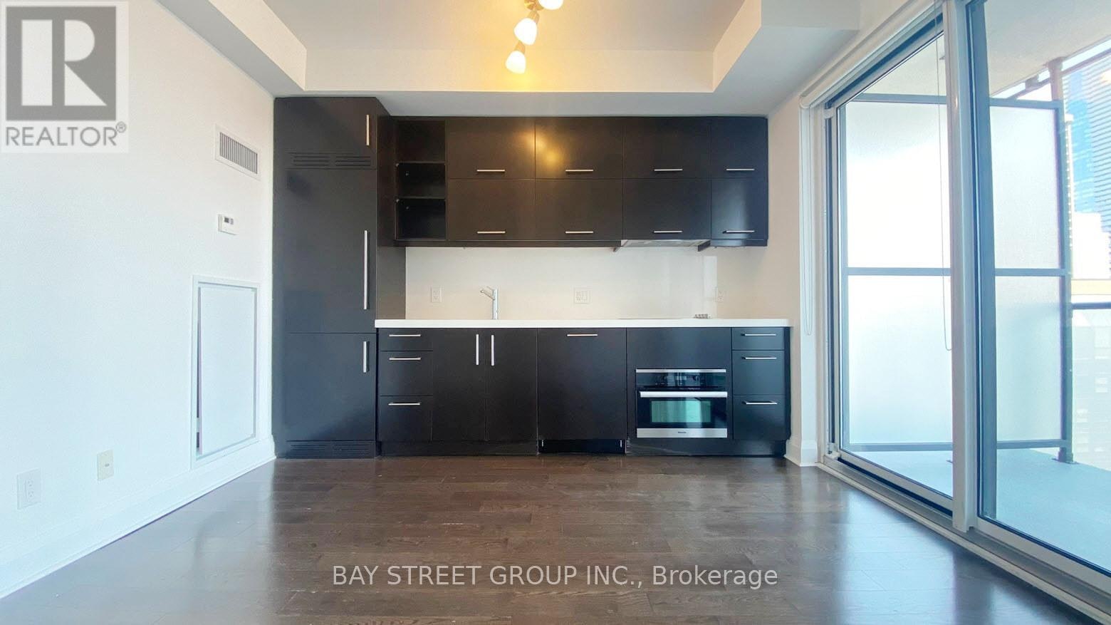 2910-65 St Mary Street, Toronto, ON, M5S 0A6 - 2