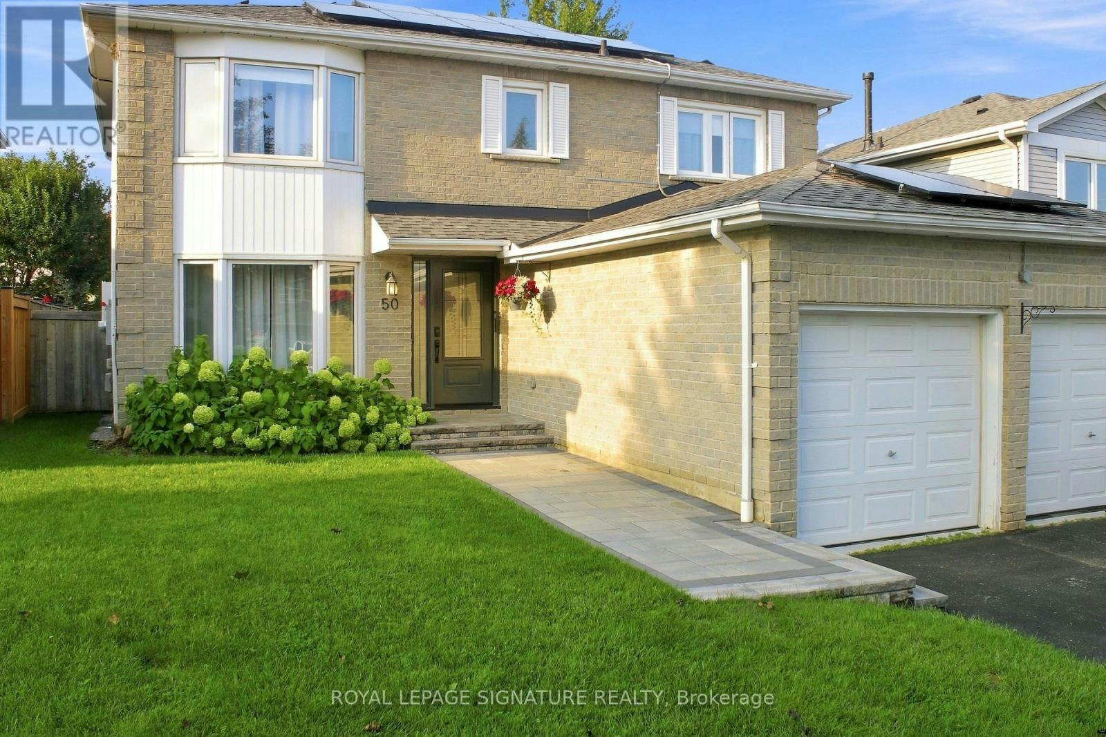 50 Lumsden Crescent, Whitby, ON, L1R 1G5