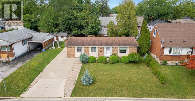 1045 Reedmere Road, Windsor, ON, N8S 2L9 - 32