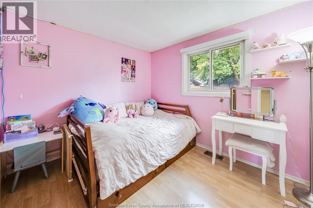 1045 Reedmere Road, Windsor, ON, N8S 2L9 - 16
