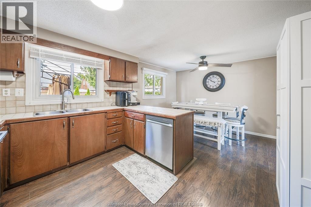 1045 Reedmere Road, Windsor, ON, N8S 2L9 - 10