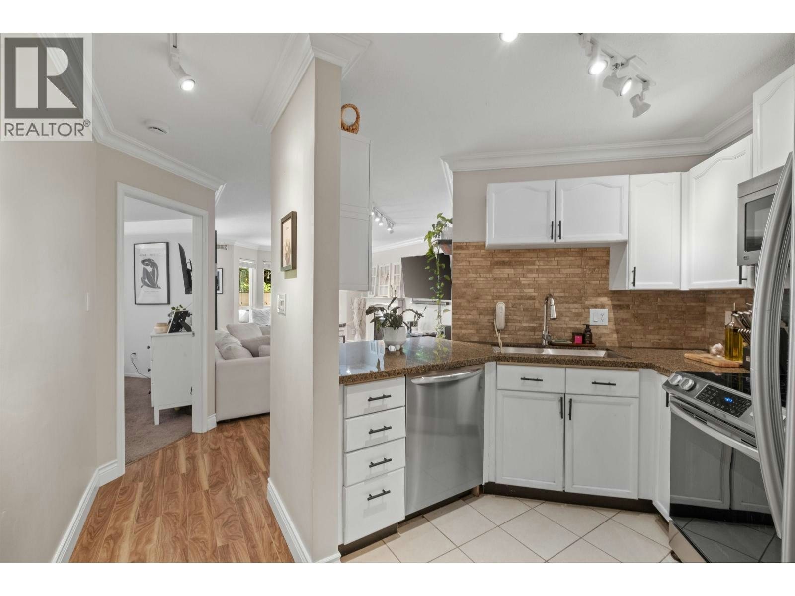 102-123 E 6th Street, North Vancouver, BC, V7L 1N9 - 13