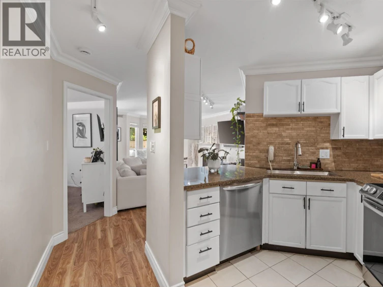 102-123 E 6th Street, North Vancouver, BC, V7L 1N9 - 13