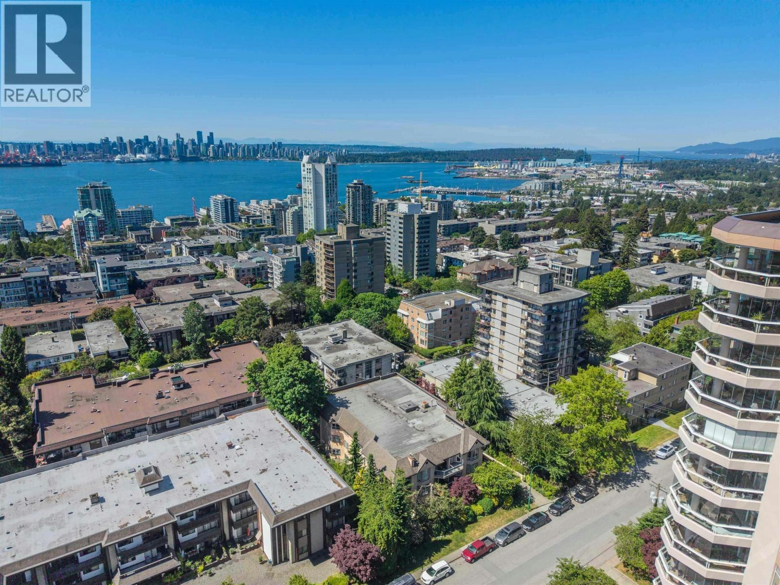102-123 E 6th Street, North Vancouver, BC, V7L 1N9