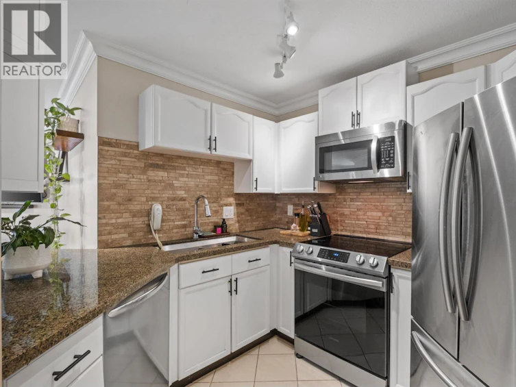 102-123 E 6th Street, North Vancouver, BC, V7L 1N9 - 10