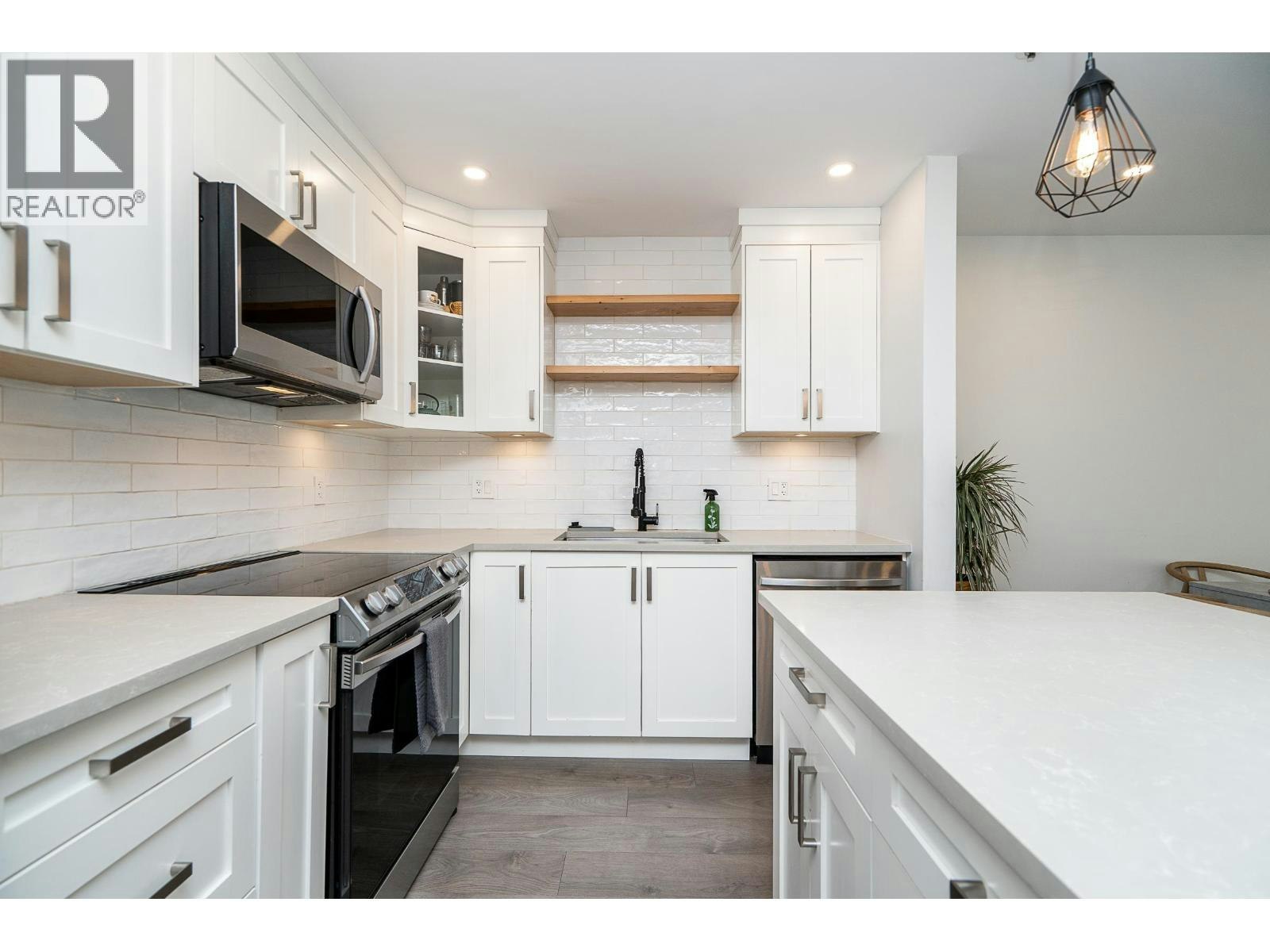 105-2968 Burlington Drive - 5