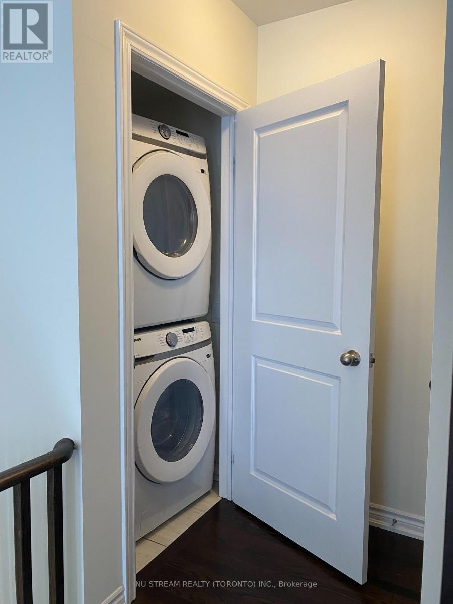 11 Griffith Street, Aurora, ON, L4G 7B6 - 14