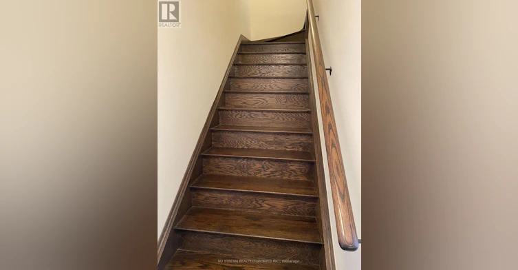 11 Griffith Street, Aurora, ON, L4G 7B6 - 15