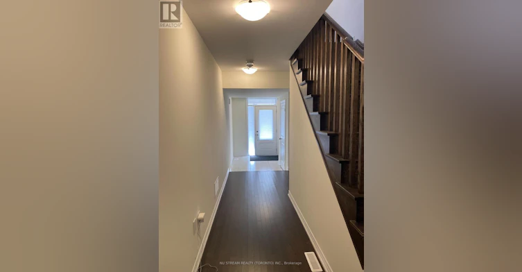 11 Griffith Street, Aurora, ON, L4G 7B6 - 4